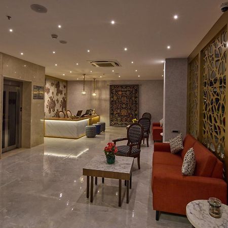 Golden Tulip Tirupati Hotel Exterior photo