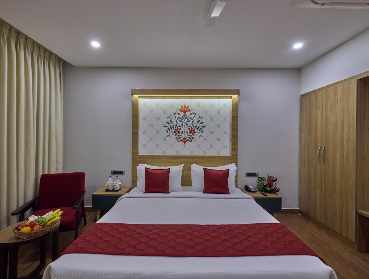 Golden Tulip Tirupati Hotel Exterior photo